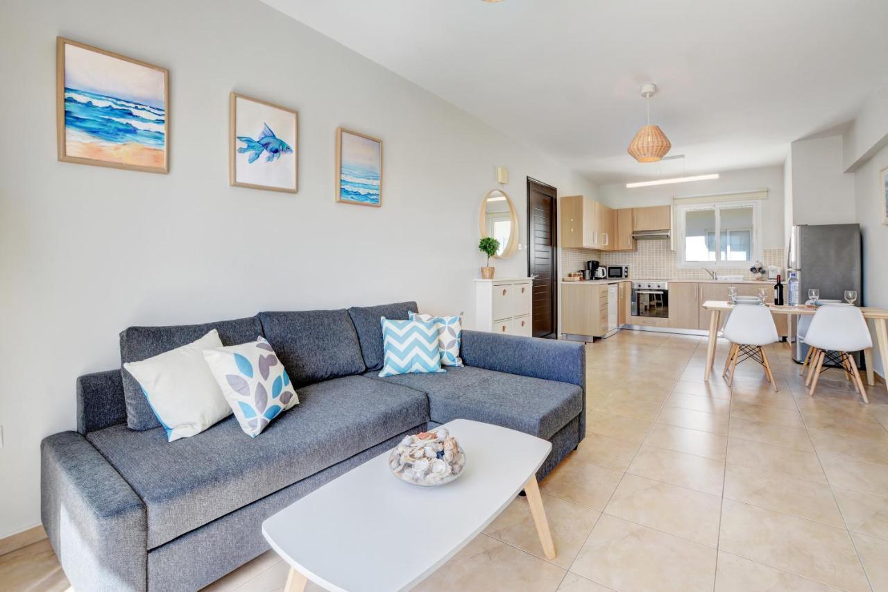 ♥ Sunny&Cozy Family Apartment ★ Walk To The Beach☼ Paralimni Ngoại thất bức ảnh