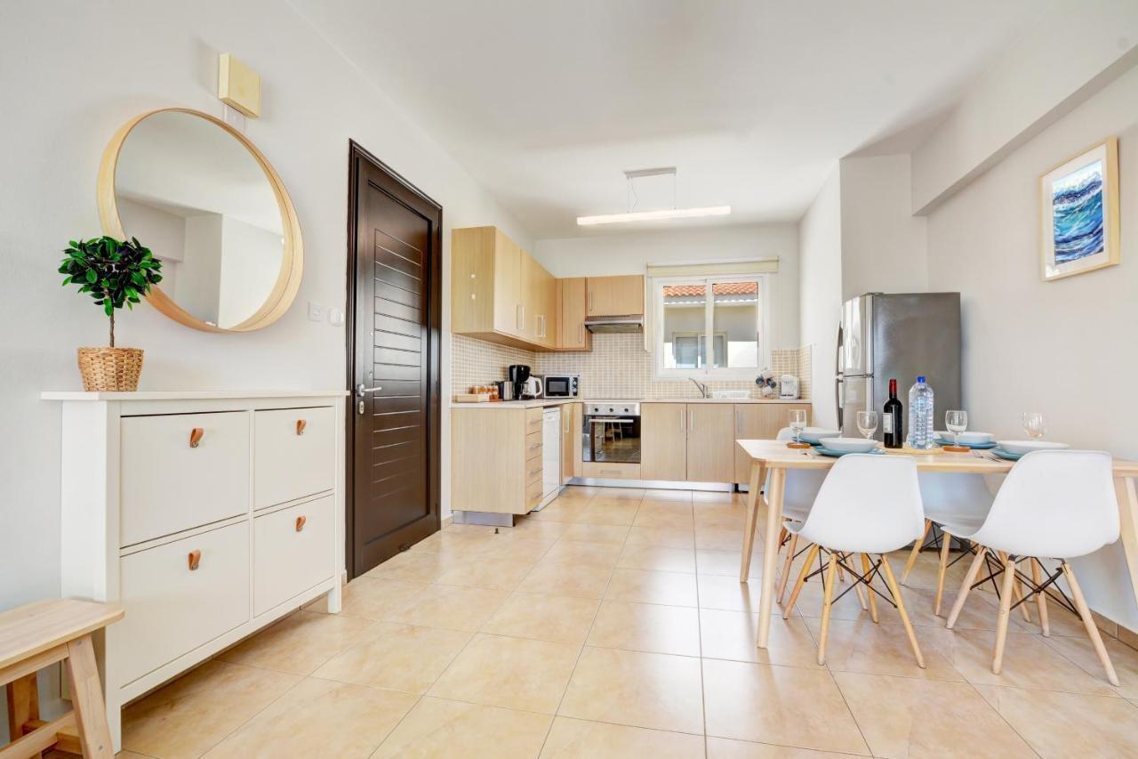 ♥ Sunny&Cozy Family Apartment ★ Walk To The Beach☼ Paralimni Ngoại thất bức ảnh