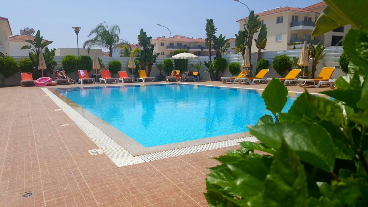 ♥ Sunny&Cozy Family Apartment ★ Walk To The Beach☼ Paralimni Ngoại thất bức ảnh