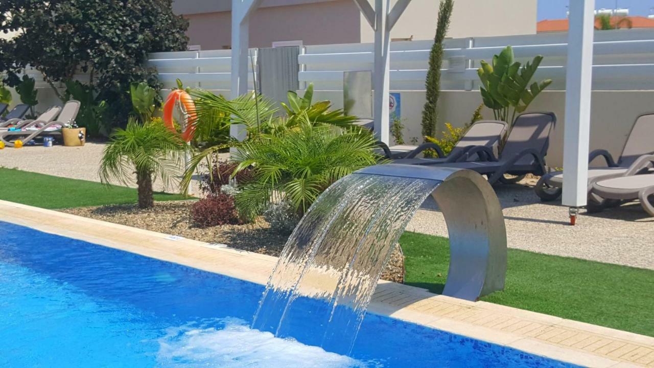 ♥ Sunny&Cozy Family Apartment ★ Walk To The Beach☼ Paralimni Ngoại thất bức ảnh
