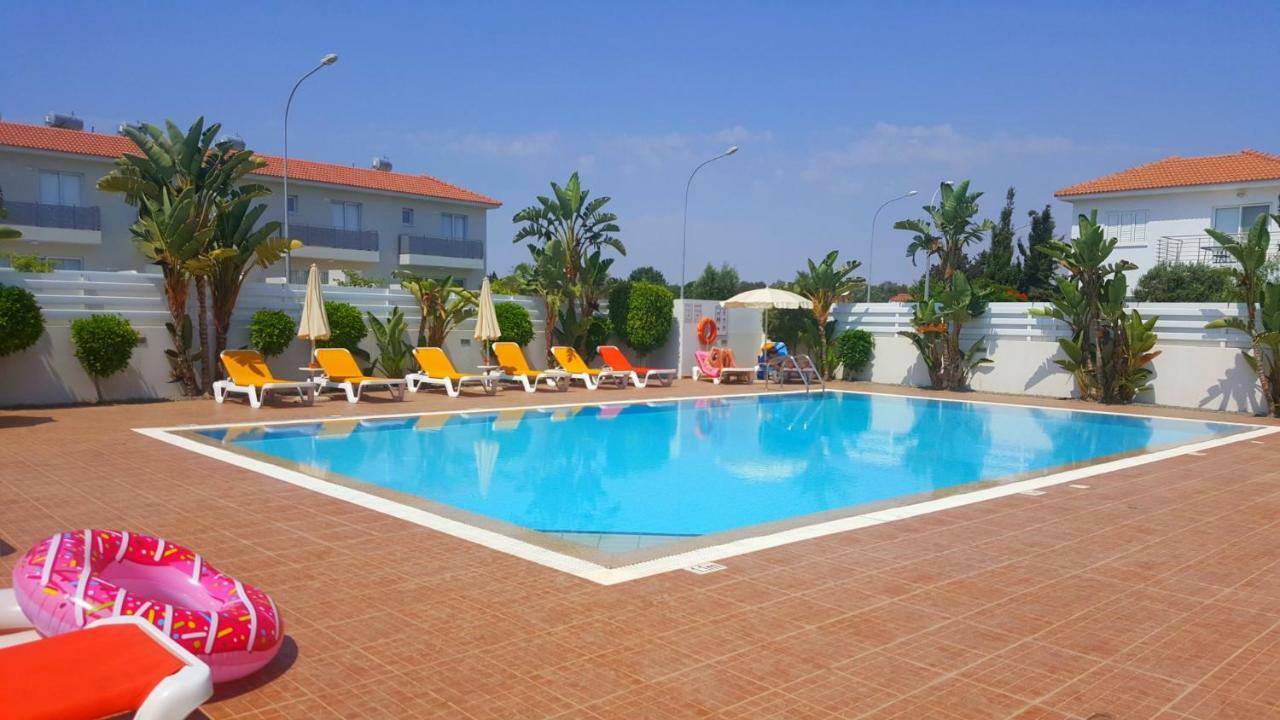 ♥ Sunny&Cozy Family Apartment ★ Walk To The Beach☼ Paralimni Ngoại thất bức ảnh